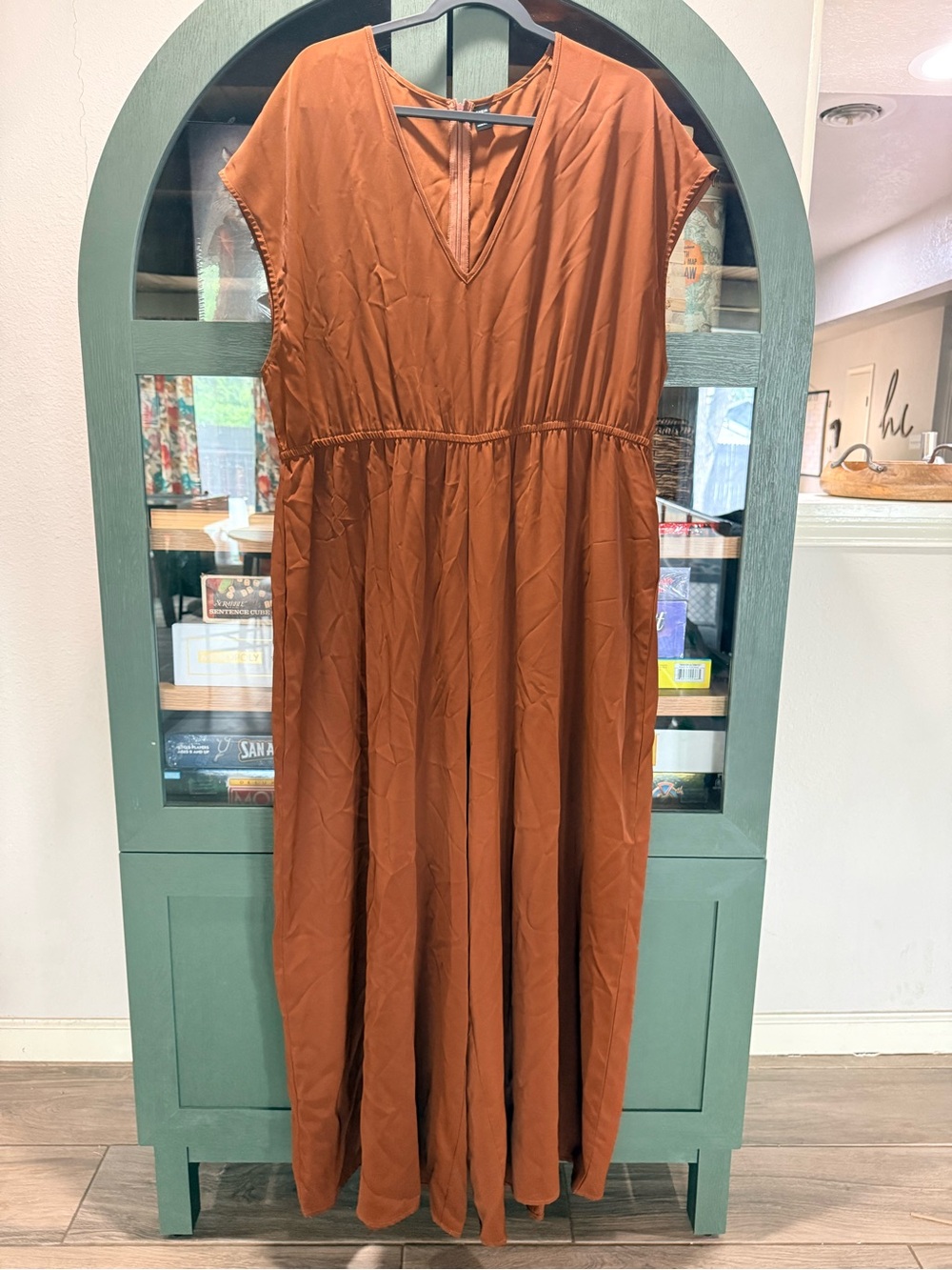 SHEIN Rust Brown V-Neck Sleeveless Maxi Jumpsuit